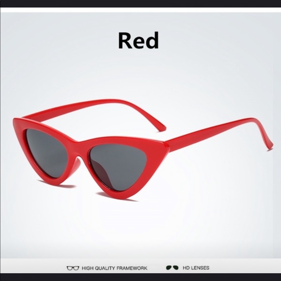 $8 or ‼️BUNDLE 3 CLEARANCE ITEMS FOR $20‼️
Women’s Cat Eye Sunglasses - Picture 5 of 8